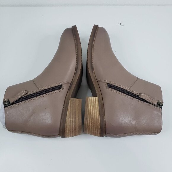 Softwalk Roselle Bootie in Taupe - Size 8 Narrow - Picture 4 of 8